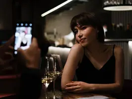 A woman in a restaurant