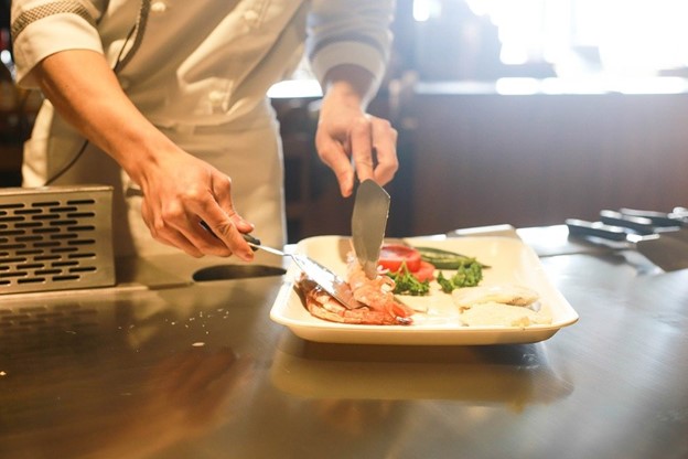 Upselling as a Server Upselling as a Server